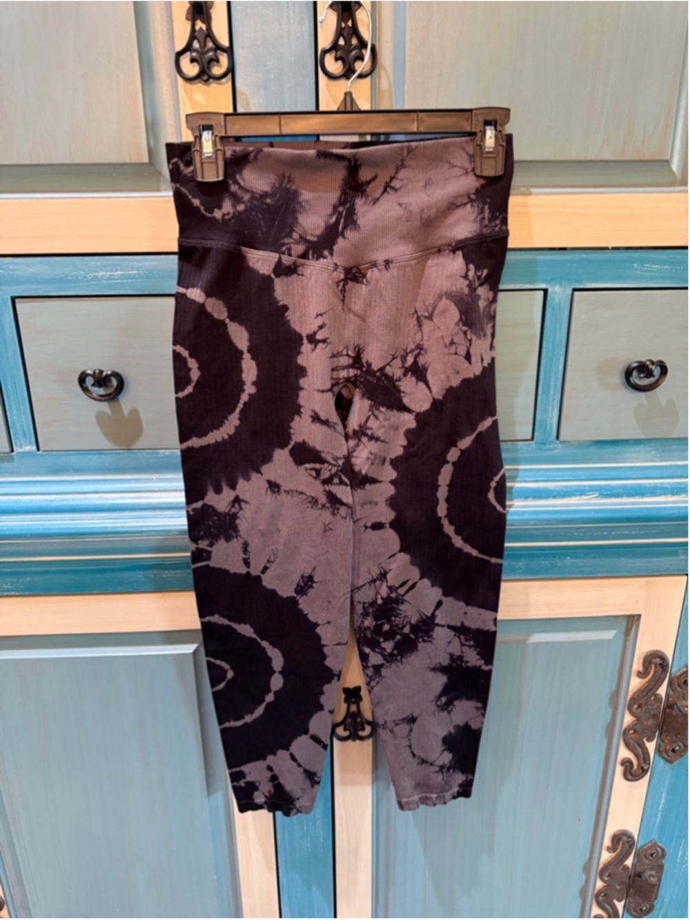 Women's Victoria's Secret PINK M Black Grey Tie-Dye Capri Leggings
